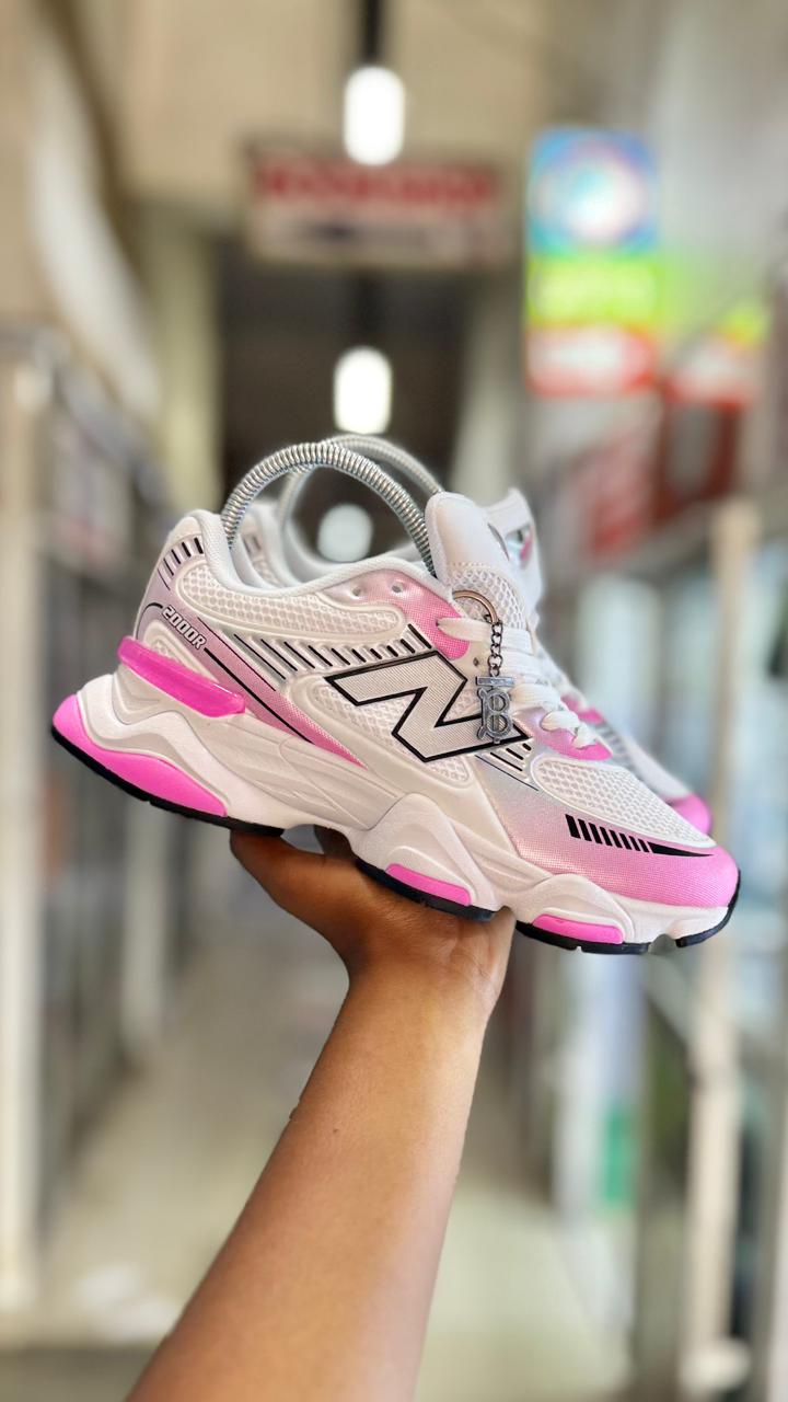 New Balance 2000R Pinkwhite image 3